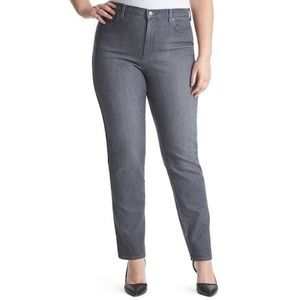 Nwt embellished pocket jeans